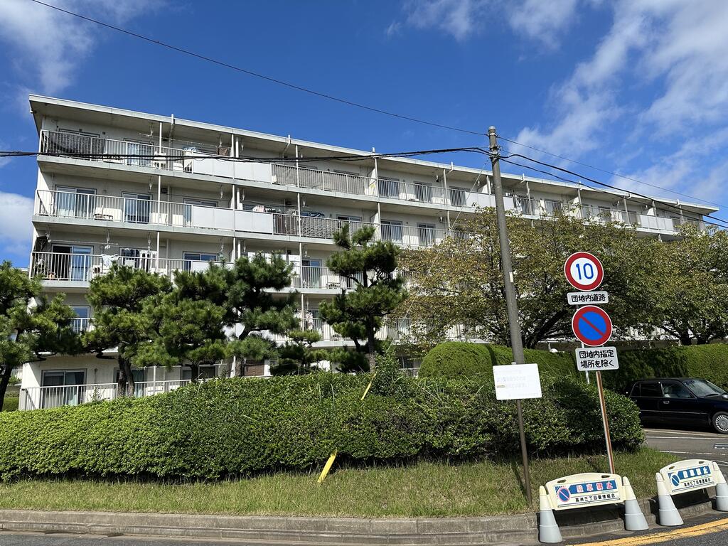 高洲第一団地の外観写真