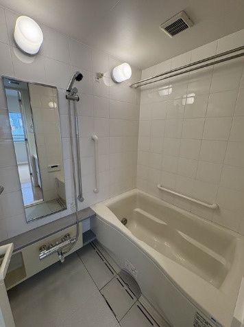 東京メトロ半蔵門線 神保町駅 徒歩5分 8階建 築25年の風呂写真