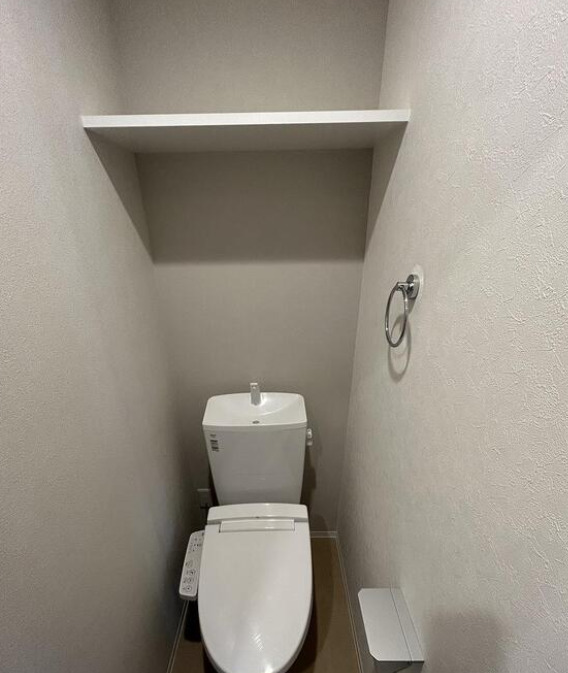 東京メトロ丸ノ内線 東高円寺駅 徒歩6分 9階建 築3年のトイレ写真