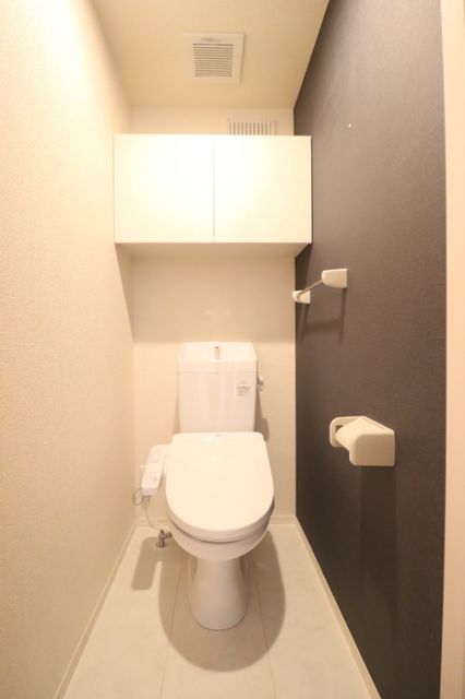 つくばエクスプレス 流山セントラルパーク駅 徒歩15分 2階建 築7年のトイレ写真