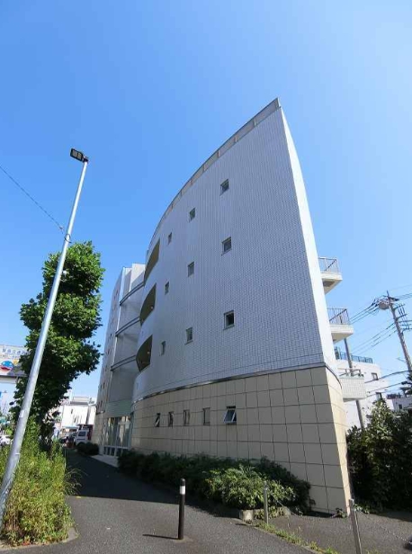 プラザS.T.Hの外観写真