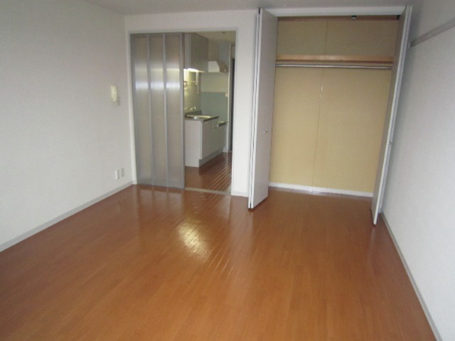 居室・リビング　別部屋参考写真