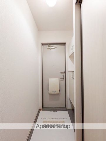 ディーバ B棟の玄関写真