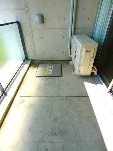 地下鉄鶴舞線 大須観音駅 徒歩5分 10階建 築12年の内装写真