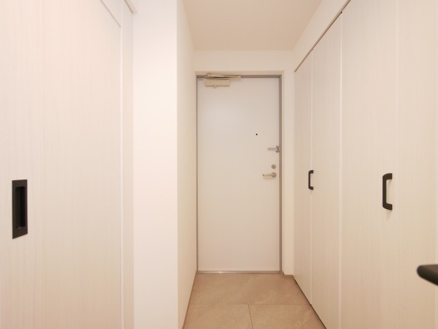 Aster本通15の玄関写真