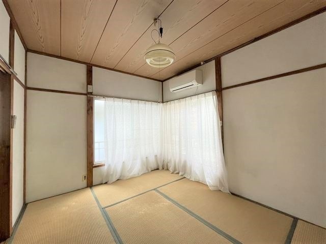 ハイツ西村2号の居間写真