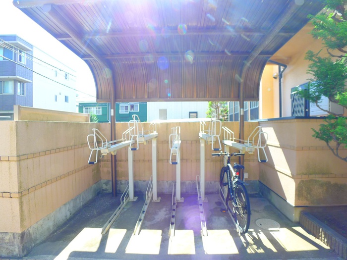 ＪＲ総武線 東船橋駅 徒歩14分 2階建 築27年の外観写真