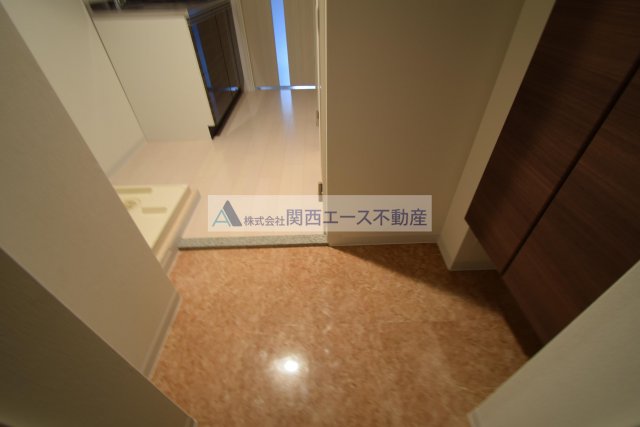 玄関　同一仕様内装