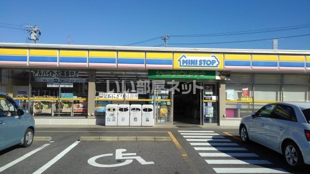コンビニ　ミニストップ 鈴鹿平田店（コンビニ）まで424m