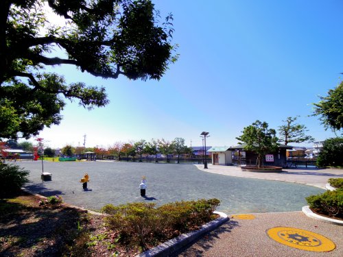 【静岡市駿河区小鹿のマンションの公園】