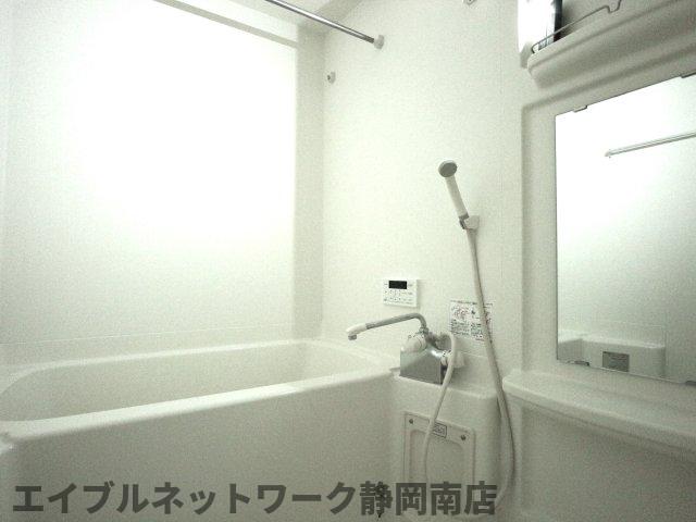 バス・シャワールーム　日々の暮らしに欠かせないお風呂です