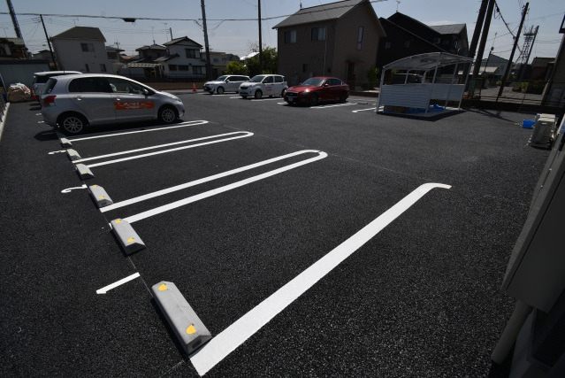 【仮）シェルルスター安塚の駐車場】