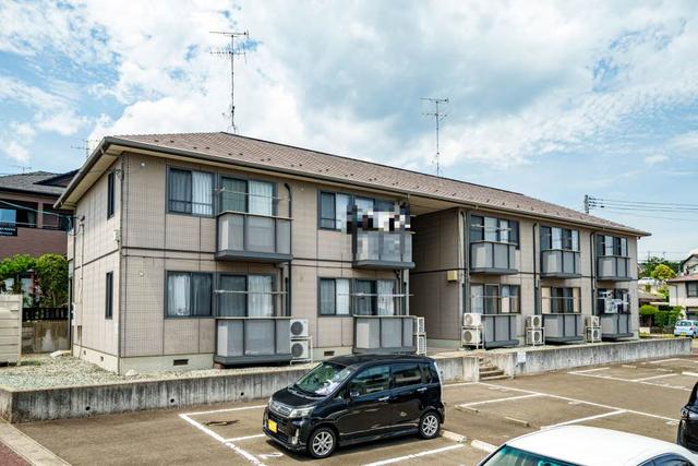 ファミーユ境山Iの建物外観