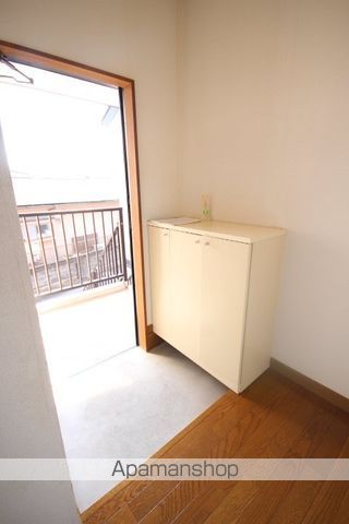 メゾンKMの玄関写真