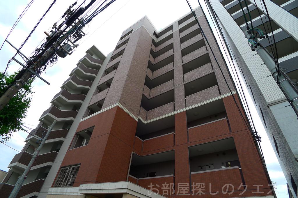 【名古屋市瑞穂区彌富通のマンションの建物外観】