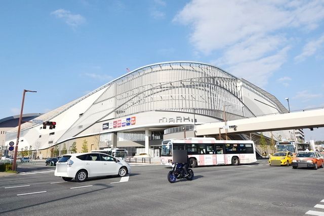 【福岡市中央区地行浜のマンションのショッピングセンター】