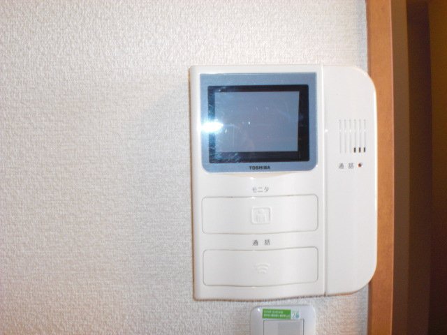 セキュリティ　安心のモニター付きインターホン。