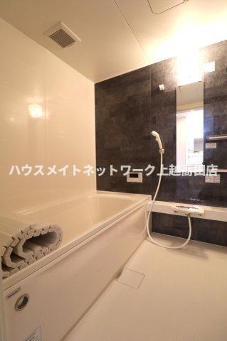 バス・シャワールーム　追焚機能付・１坪風呂