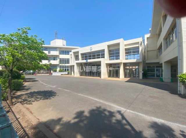 小学校　富士見小学校（小学校）まで948m