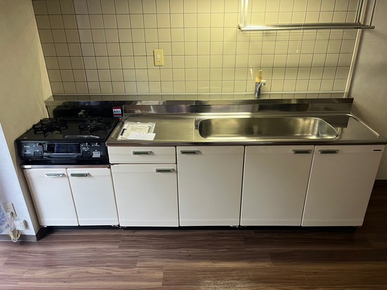 キッチン　※別部屋の写真です