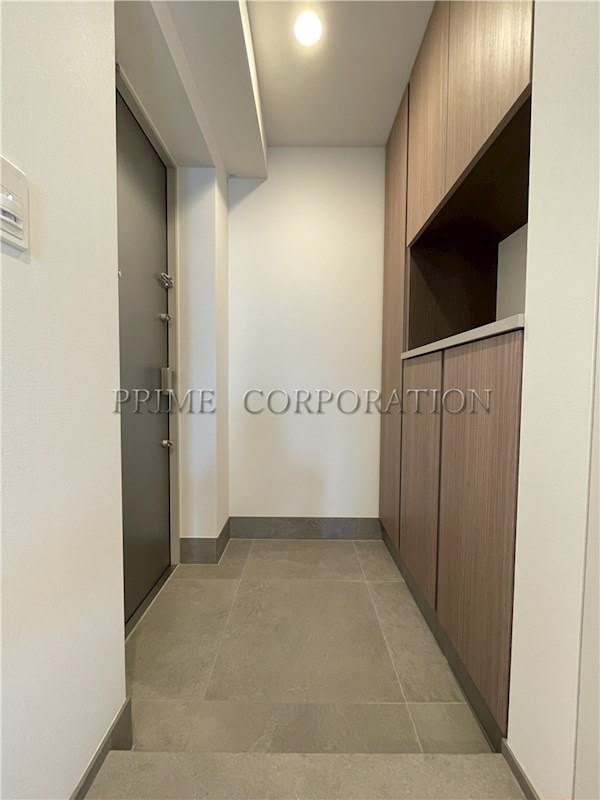 玄関　※参考写真※