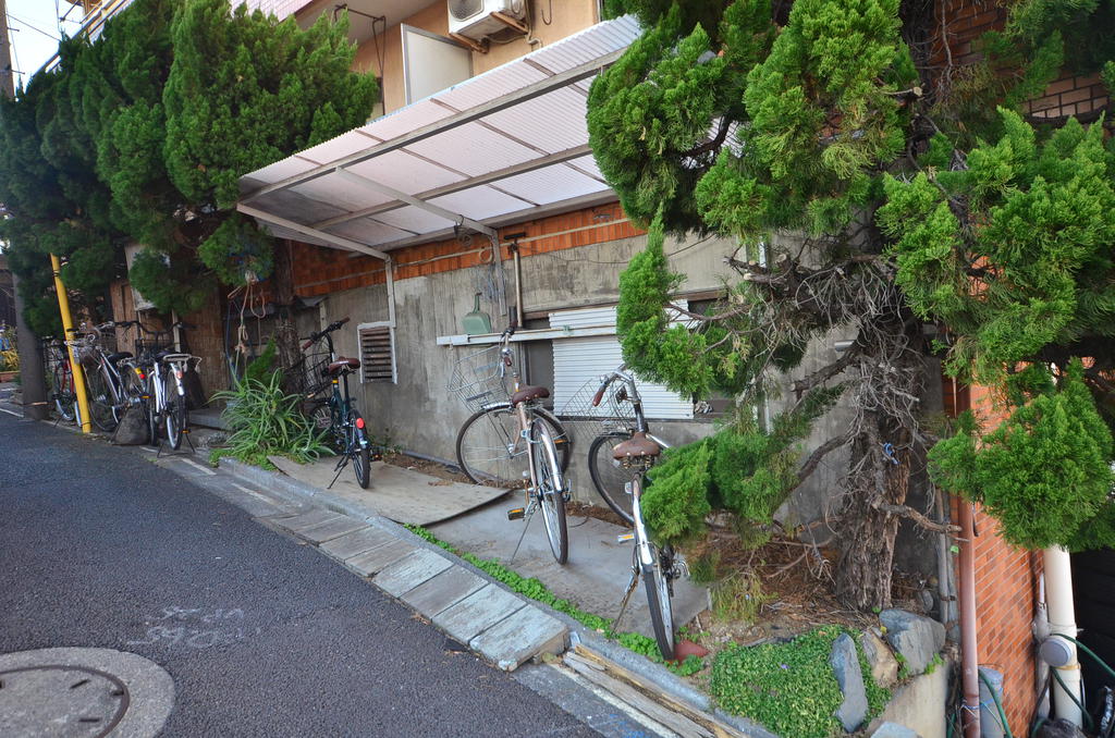 駐車場　駐輪場