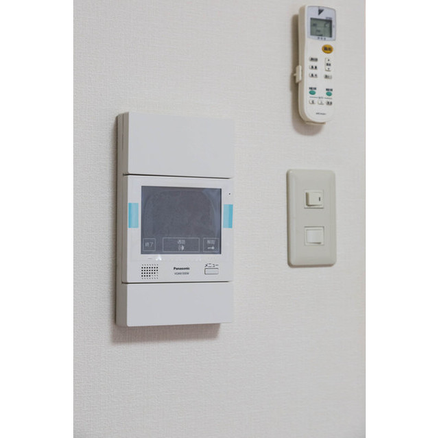 セキュリティ　モニター付インターホン