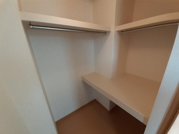 収納　ウォークインクローゼット！