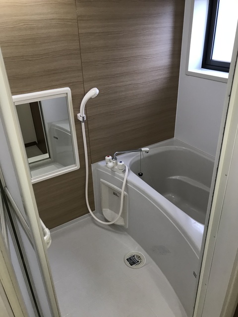 バス・シャワールーム