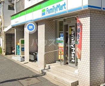 コンビニ　ファミリーマート西早稲田諏訪通り店（コンビニ）まで420m