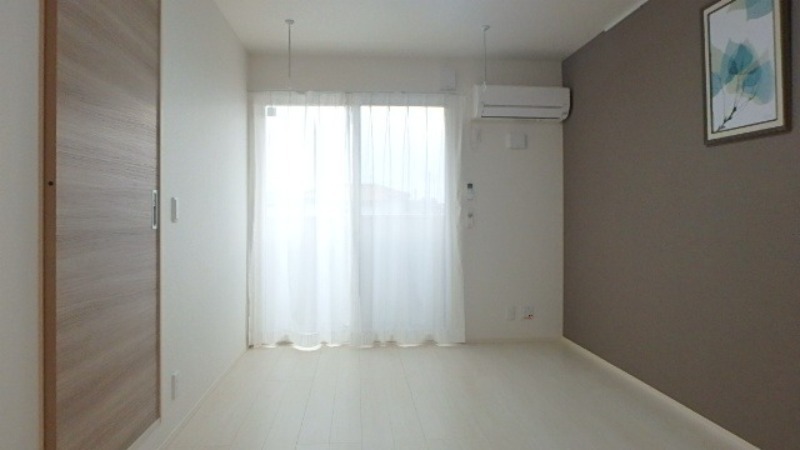 居室・リビング　図面と現状に相違がある場合には現状を優先