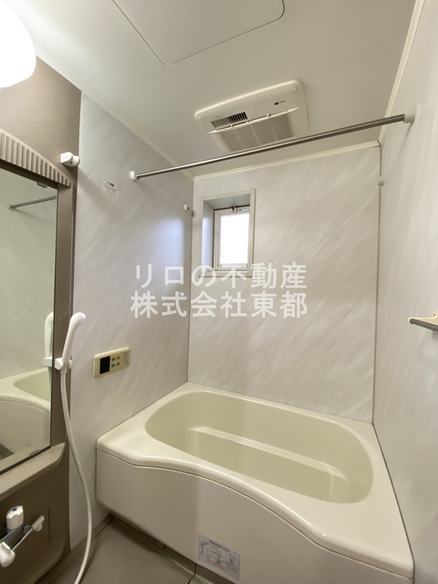 バス・シャワールーム　追い焚き機能付バス☆入浴時間がずれても安心ですね♪