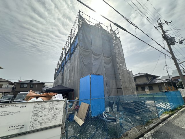 建物外観　建設中
