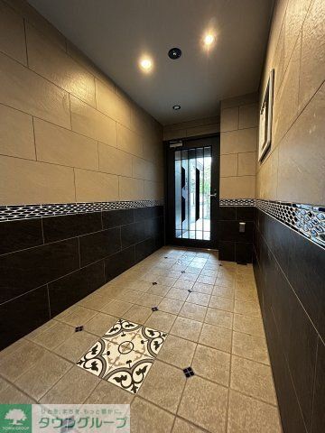 エントランス　部屋探しは株式会社　タウンハウジング　までお気軽にお問合せ…