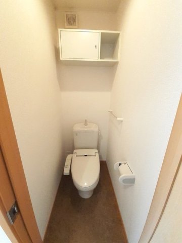 トイレ　清潔感のあるトイレです