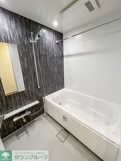 バス・シャワールーム　※写真は同タイプ住戸です。