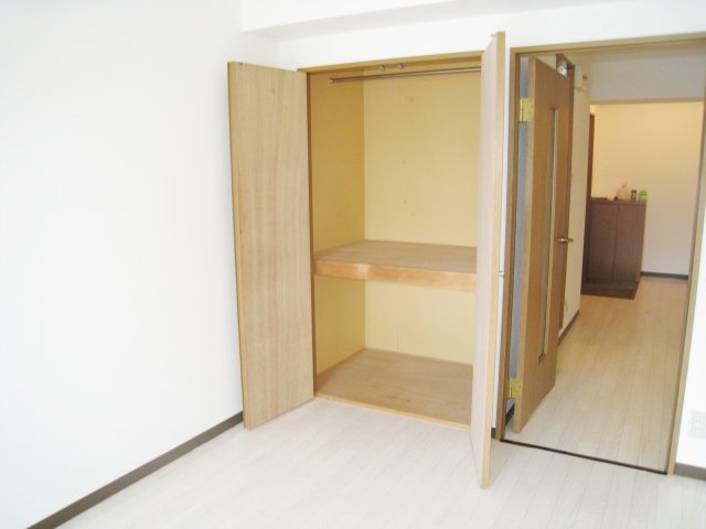 収納　同物件別号室