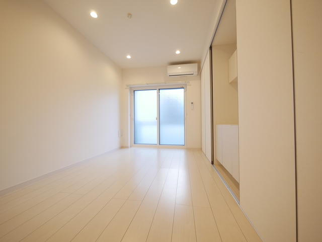 居室・リビング　★明るいリビングの写真です★