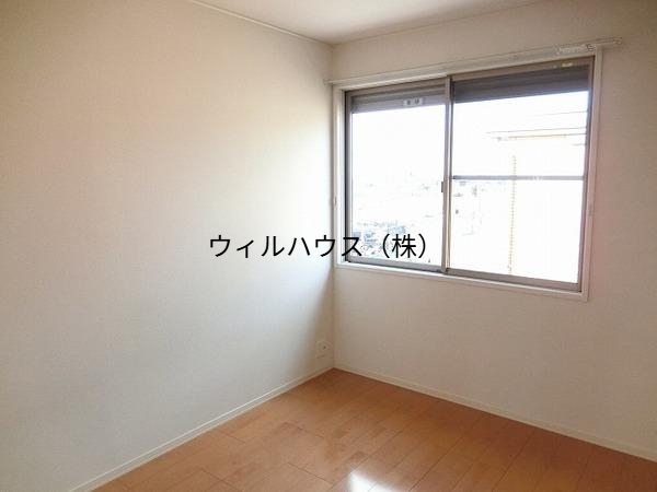 その他部屋・スペース　明るい洋室！