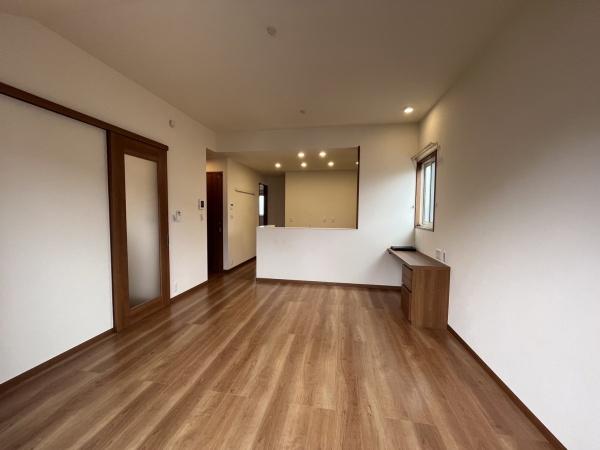 居室・リビング　明るいリビングダイニング！