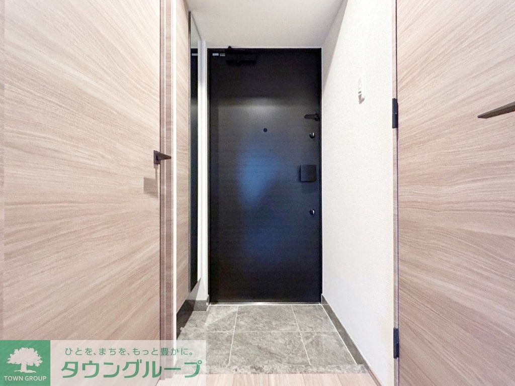 玄関　お部屋探しは株式会社　タウンハウジング　までお気軽にお問合…