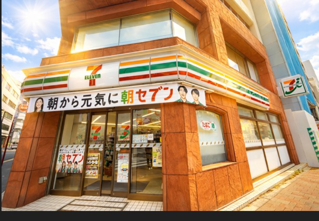 コンビニ　セブンイレブン神田神保町1丁目店（コンビニ）まで176m