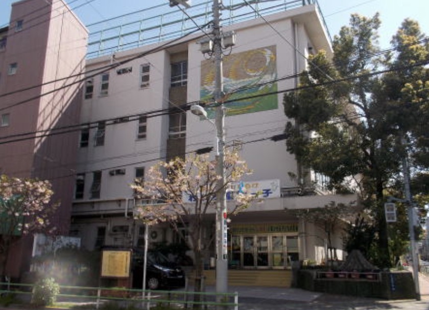 小学校　台東区立富士小学校（小学校）まで290m