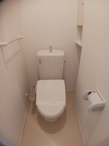 トイレ　コンパクトで使いやすいトイレです