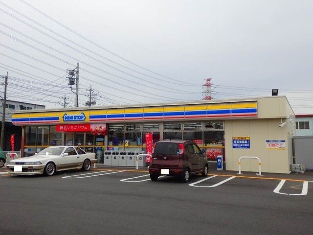 コンビニ　ミニストップ四日市天カ須賀店（コンビニ）まで346m