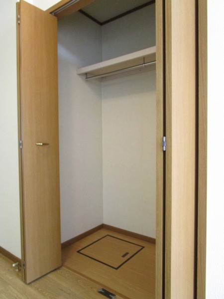 収納　クローゼット