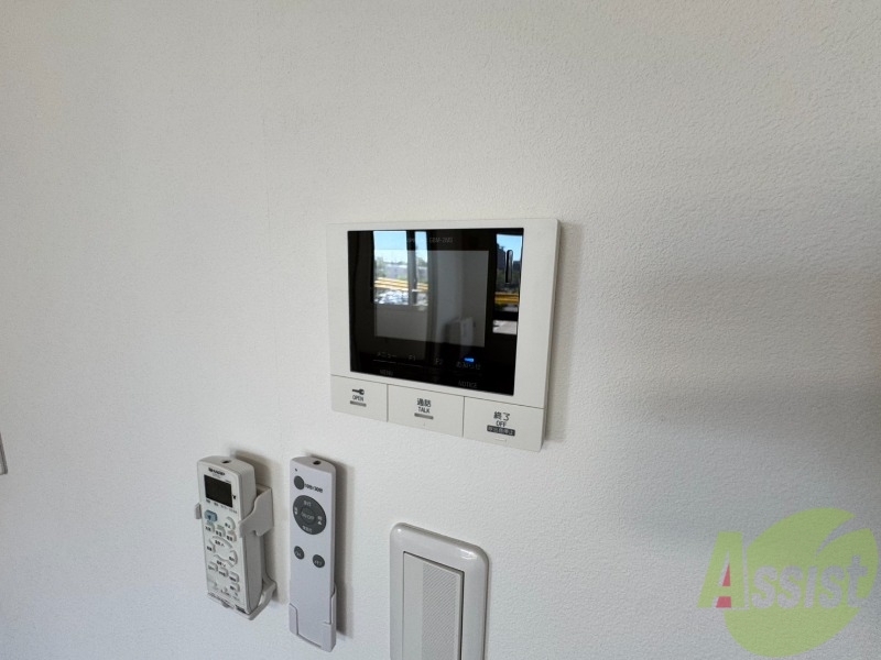 セキュリティ　ＴＶモニター付インターホンです。来客者の顔が見えるので安心！