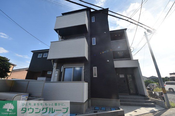 建物外観　お問い合わせはタウンハウジング上尾店へ！
