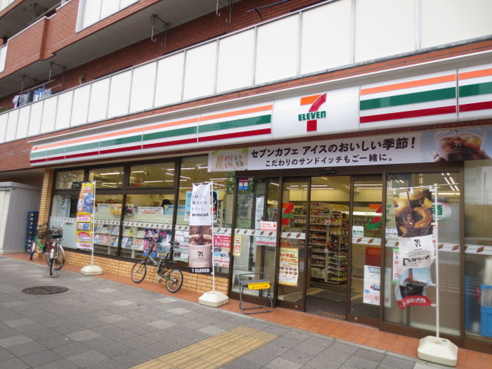 コンビニ　セブンイレブン川崎日進町南店（コンビニ）まで50m