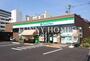 コンビニ　ファミリーマート 世田谷弦巻五丁目店（コンビニ）まで343m